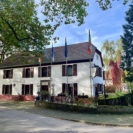 Hotel Altes Faehrhaus Duisburg Exterior photo